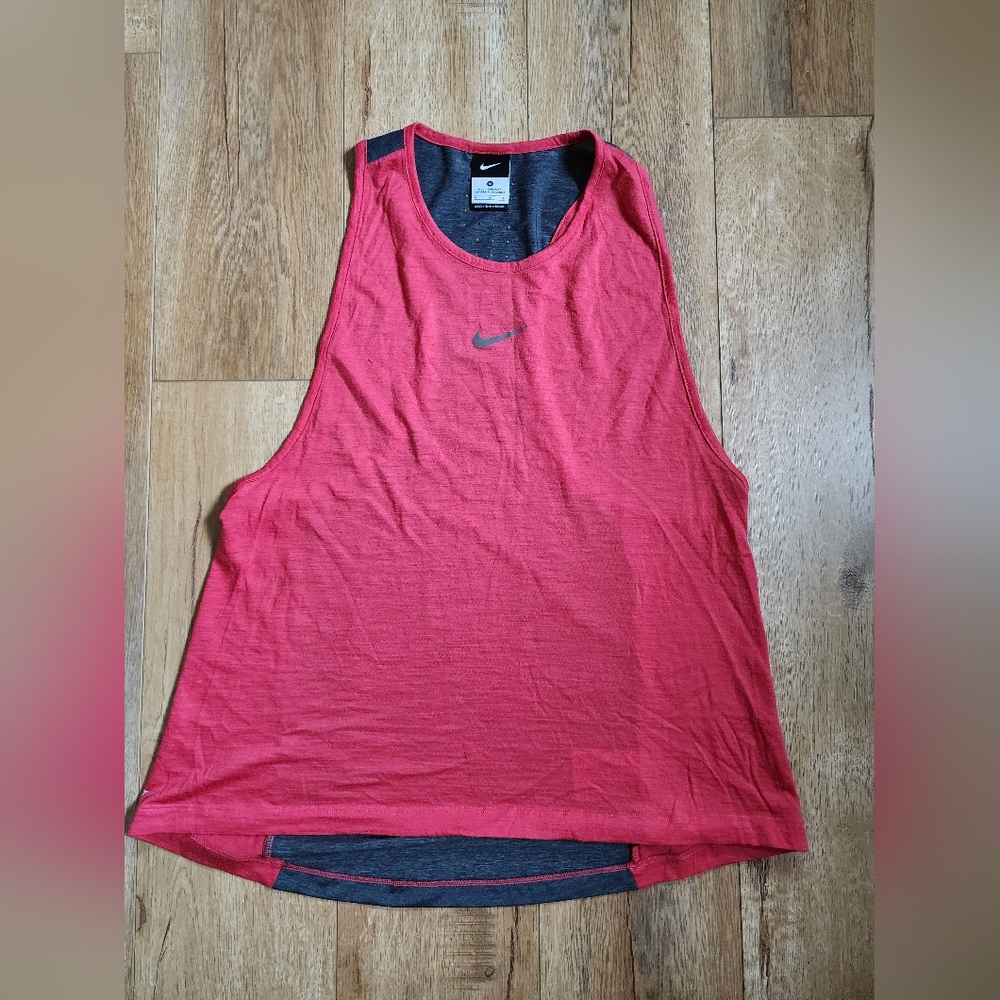 Nike Women Exercise Tank Top M Red Gray Colorblock Dri Fit Activewear Perforated